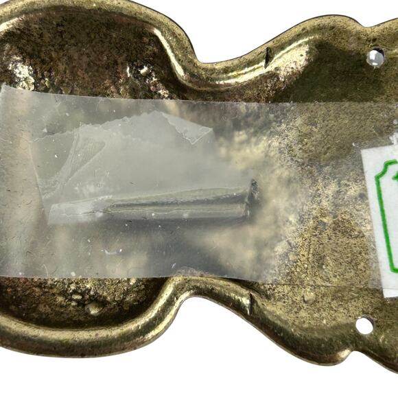 2 Vintage Bombay Co. Brass Leaf furniture Decorations 1991 Approx. 4" x 1.25" - Picture 3 of 3